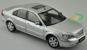 1:18 FORD MONDEO Model