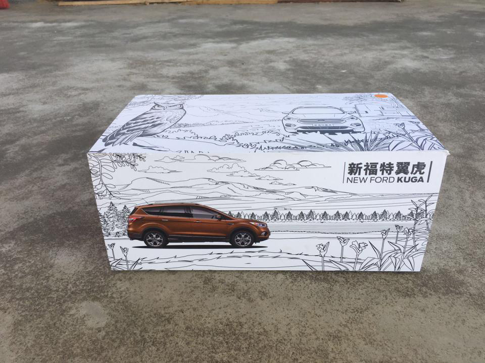 Ford Kuga 1/18