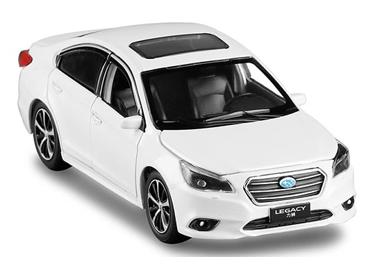 1/32 Subaru Legacy Diecast Toy in White